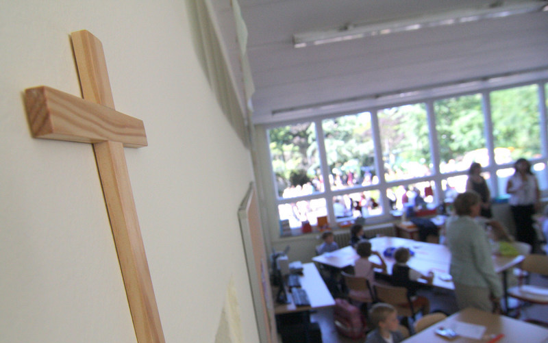 Der Berliner Erzbischof Kardinal Georg Sterzinsky hat am Sonntag, den 31. August 2008, die katholische Marienschule in Potsdam eingeweiht. Zur Schule gehört eine erste Grundschulklasse und eine siebte des Gymnasiums. Damit lebt die über 200-jährige T